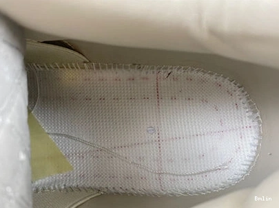 Bmlin Shoes WellDesigned 4 813191- 3934 Retro Jordan 1026